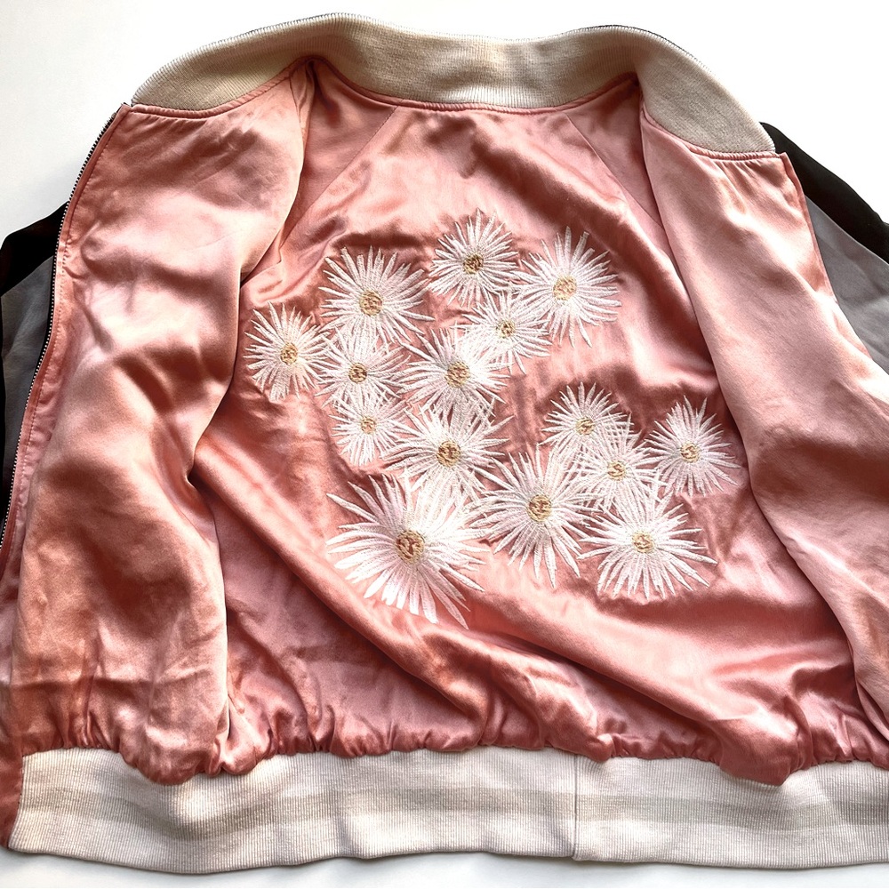 Elizabeth and James - Picture 4 of 8